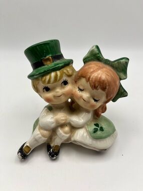 Green & Cream St. Patrick's Day Ceramic Figurine Couple
